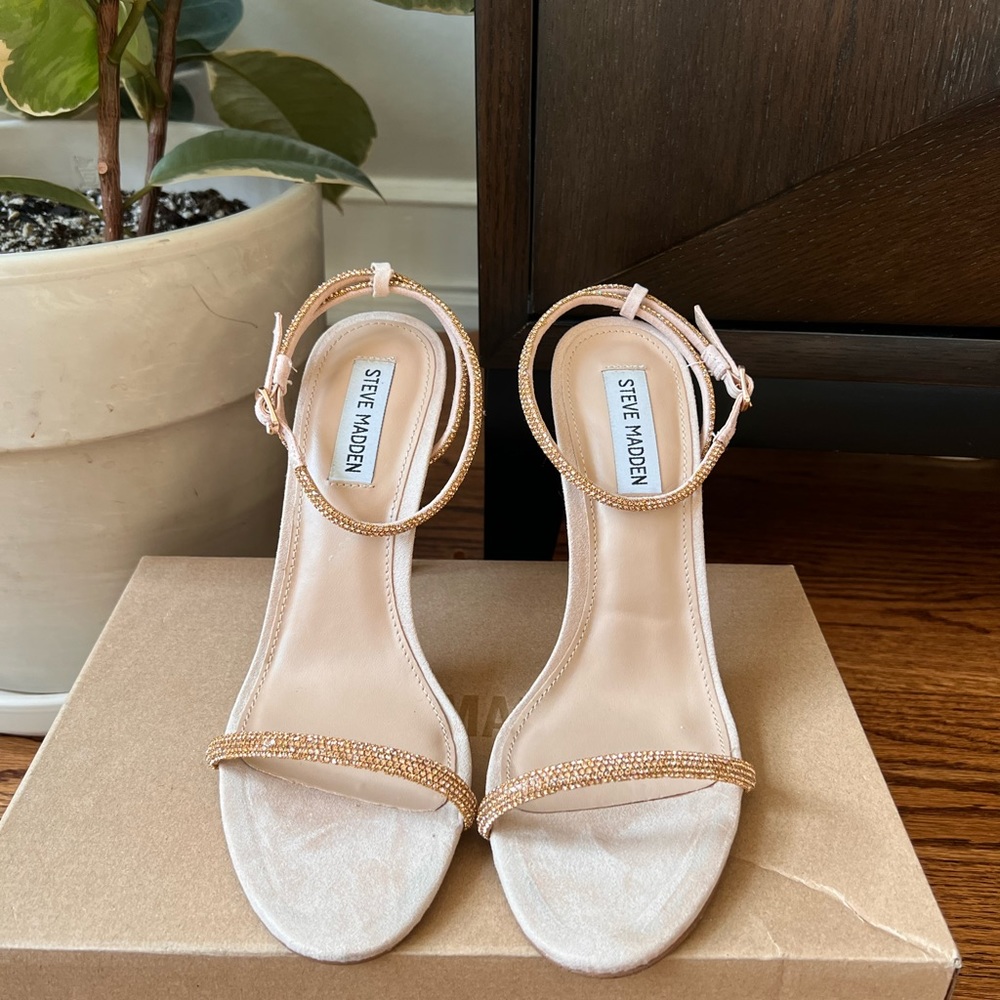 Steve Madden Breslin Heels